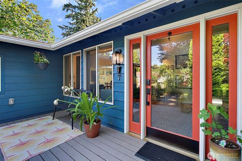 Photo of 27117 41st Place S, Kent, WA 98032 (MLS # 2542904)