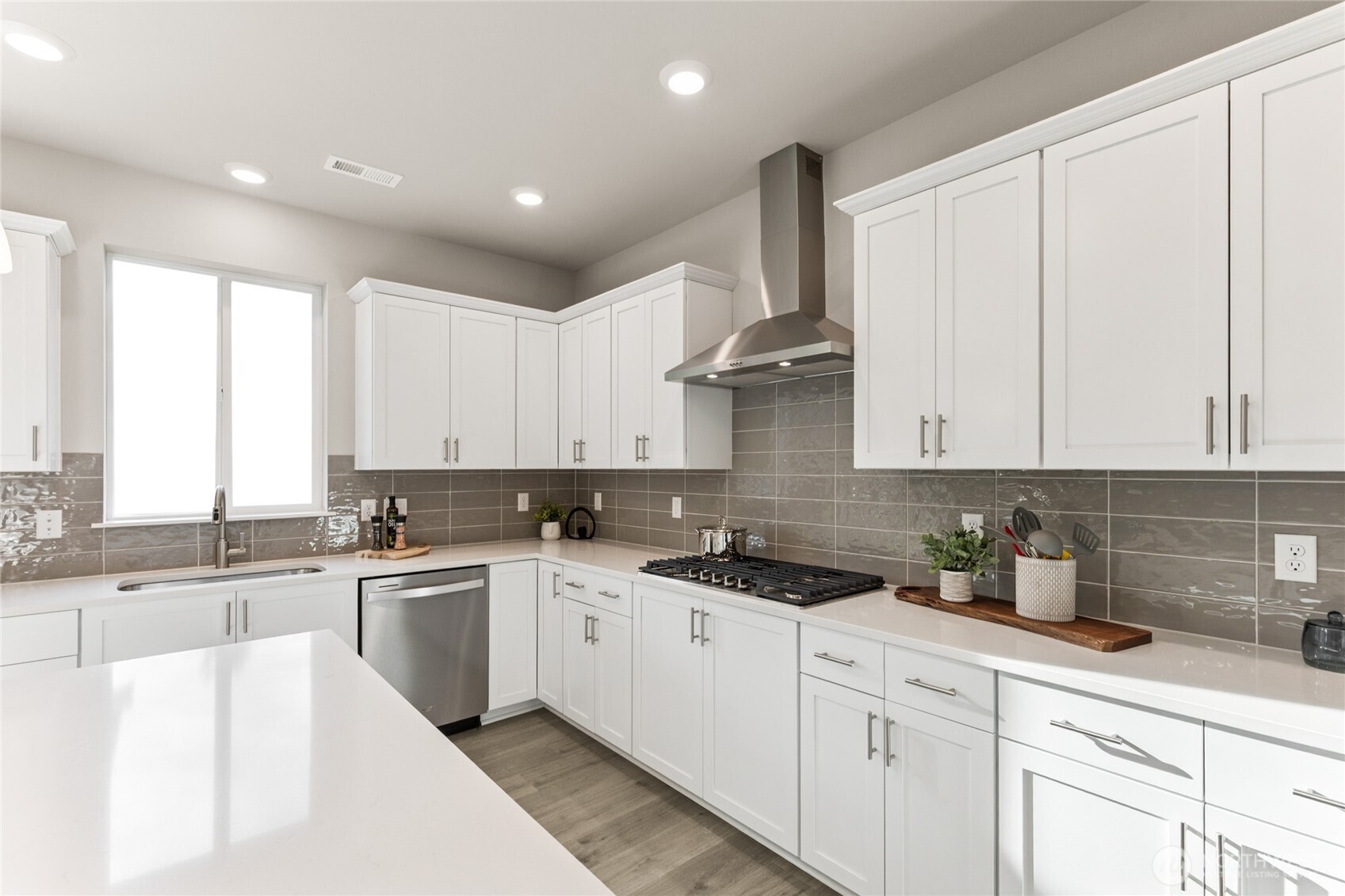 534 SE 11th Place 13