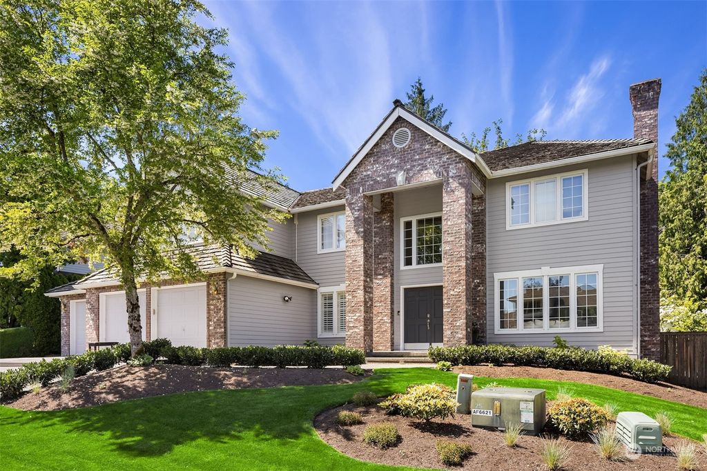 Photo of 4513 191st Place NE, Sammamish, WA 98074 (MLS # 2264793)