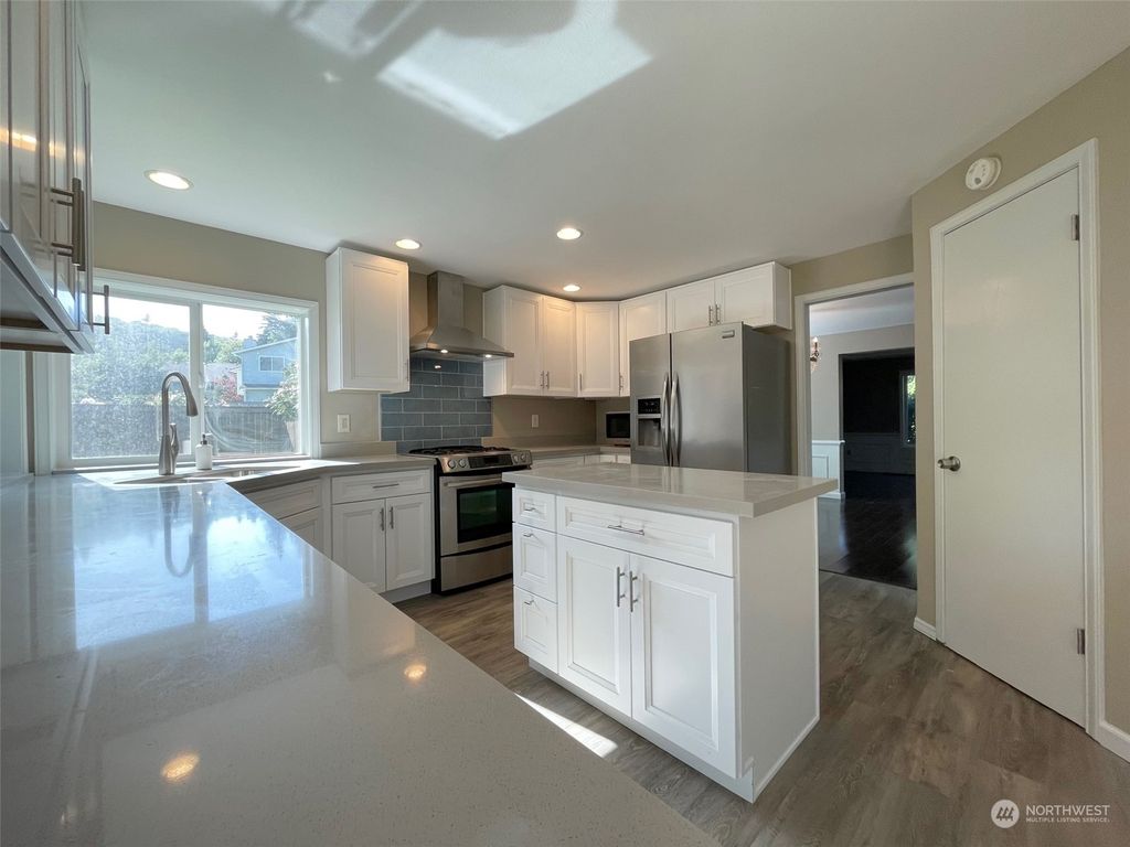 Photo of 4534 186 Avenue SE, Issaquah, WA 98027 (MLS # 2048016)