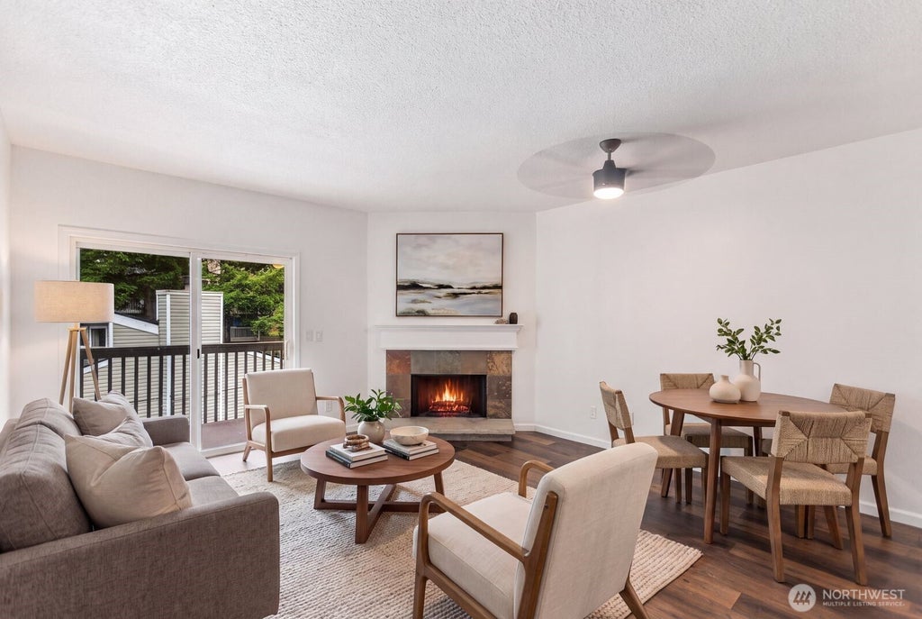 Photo of 14475 NE 40th St ST #E202, Bellevue, WA 98007 (MLS # 2589686)