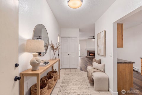Photo of 14475 NE 40th St ST #E202, Bellevue, WA 98007 (MLS # 2589686)