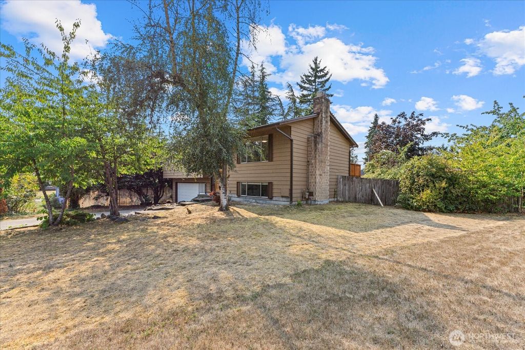 Photo of 18408 63RD PL W Pl, Lynnwood, WA 98037 (MLS # 2500072)