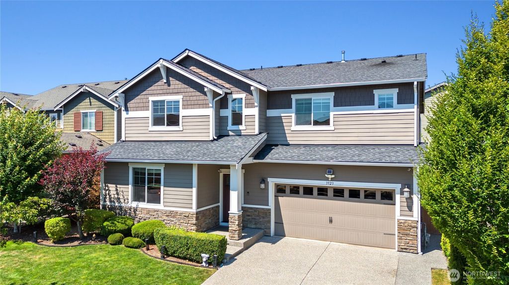 Photo of 3923 186th Place SE, Bothell, WA 98012 (MLS # 2411964)