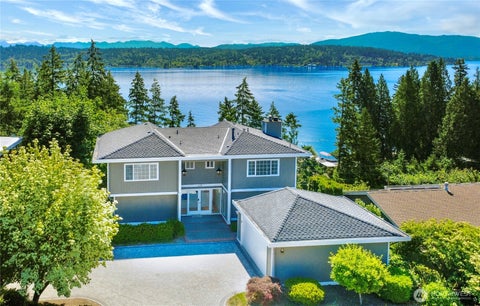 Photo of 110 174th Place NE, Bellevue, WA 98008 (MLS # 2521342)