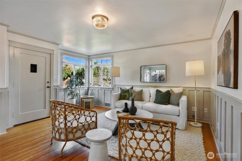 919 N 76th Street