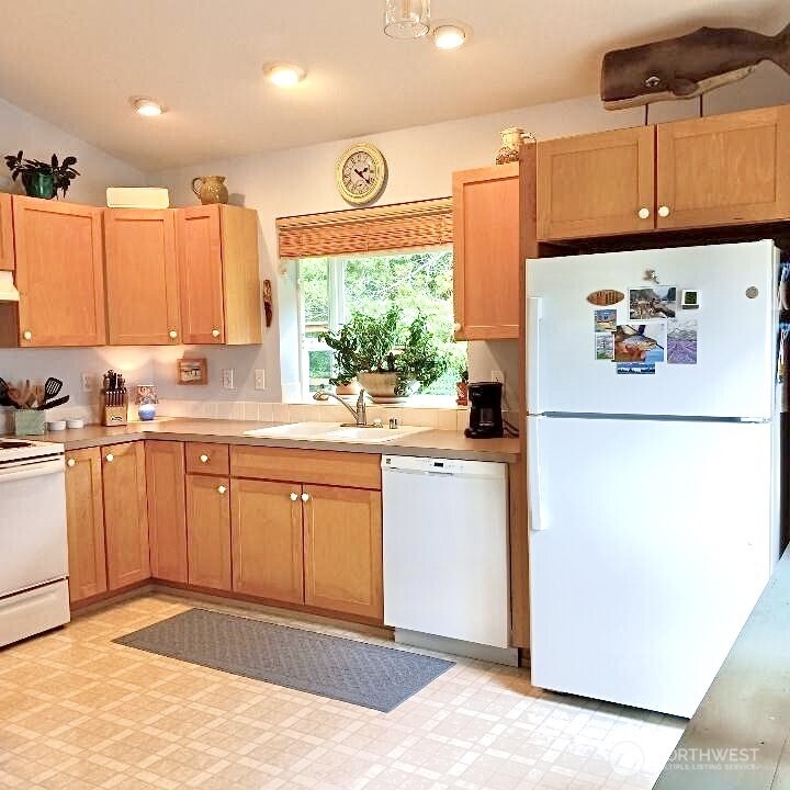 462 Ebb Court SW