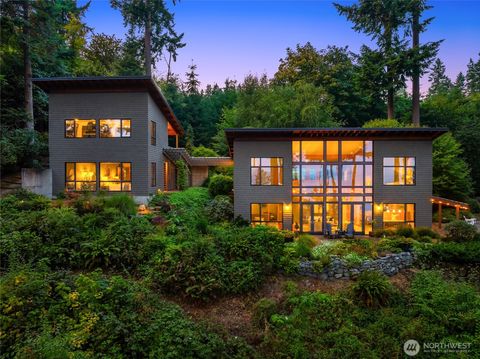 11121 NE Brownell Lane Bainbridge Island WA 98110