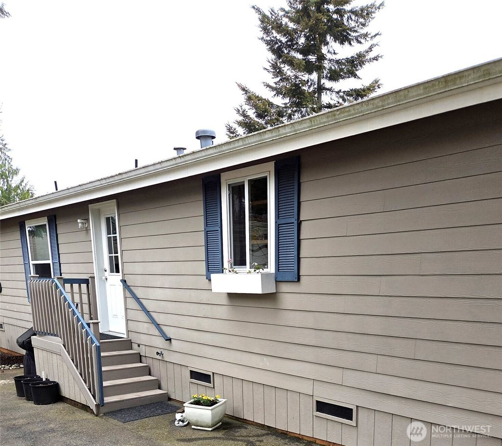 Photo of 4515 176th St Street SW #25, Lynnwood, WA 98037 (MLS # 2489323)