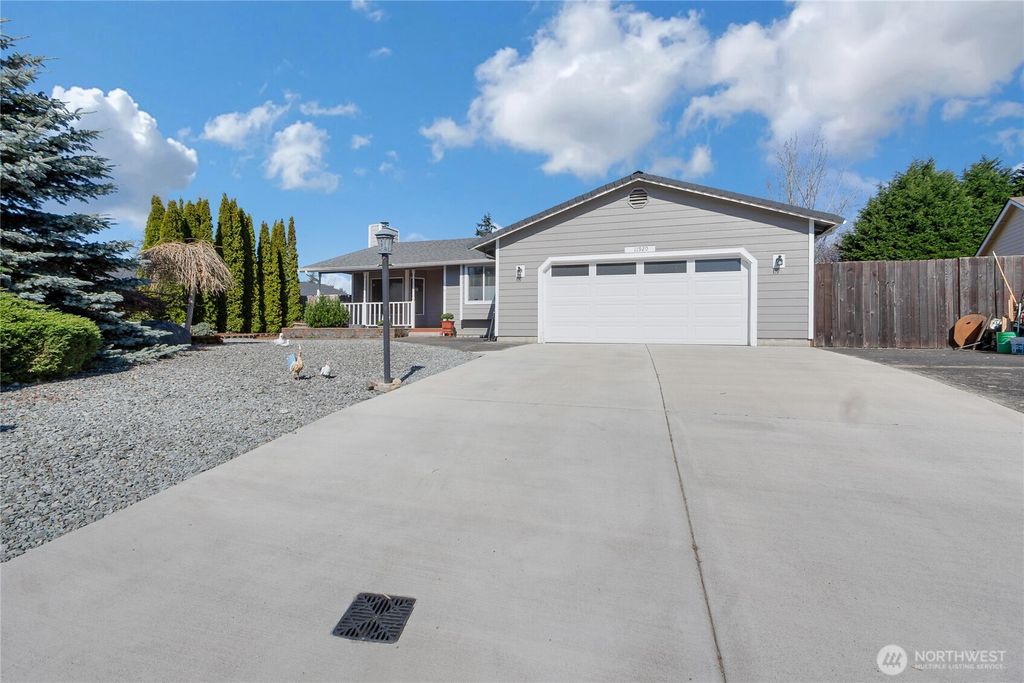 Photo of 11920 4th Avenue E, Tacoma, WA 98445 (MLS # 2498536)