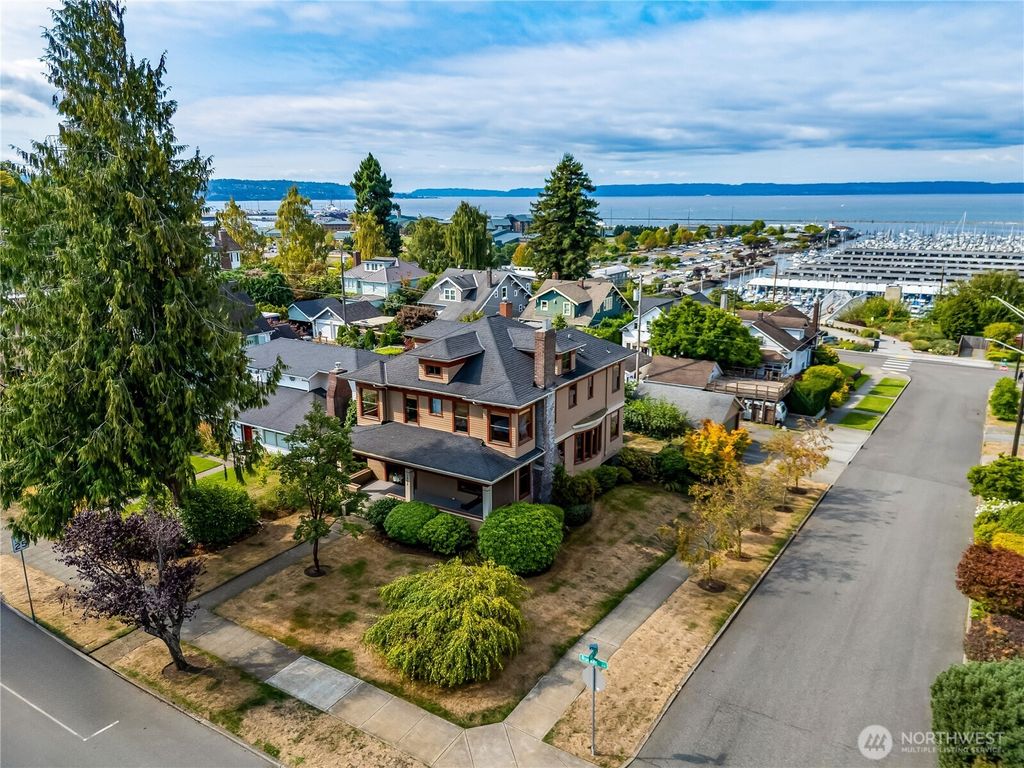 Photo of 1602 Rucker Ave Ave, Everett, WA 98201 (MLS # 2426738)