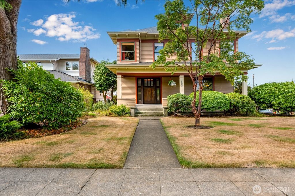 Photo of 1602 Rucker Ave Ave, Everett, WA 98201 (MLS # 2426738)