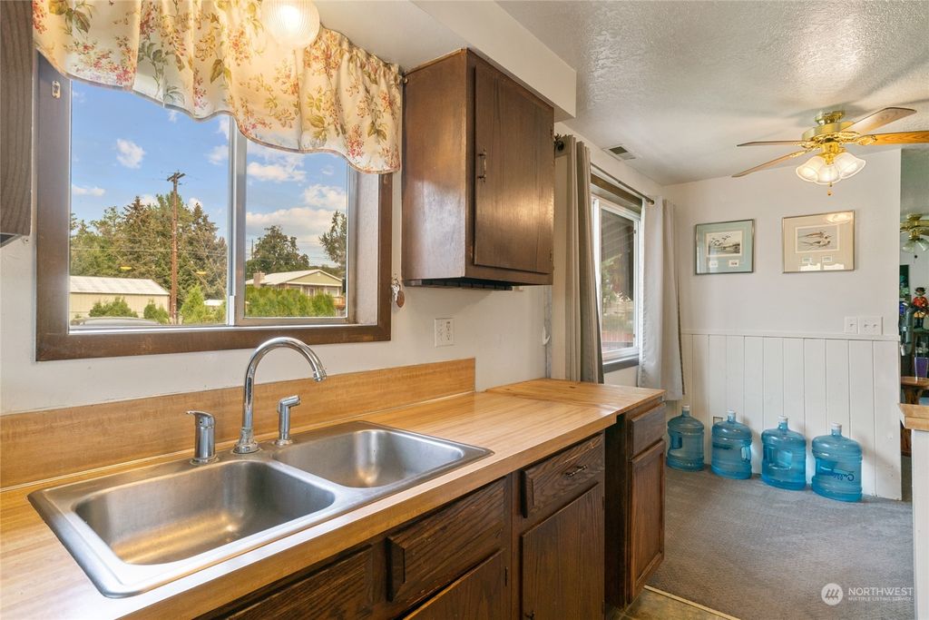 listing image 9363645128994645918