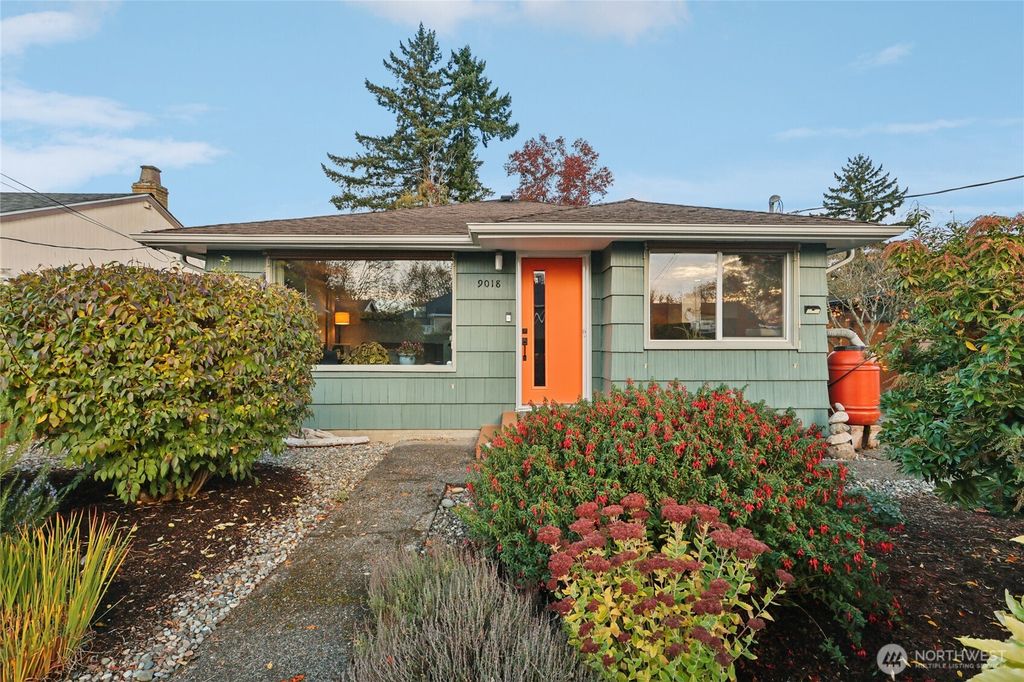 Photo of 9018 36th Avenue S, Seattle, WA 98118 (MLS # 2451345)