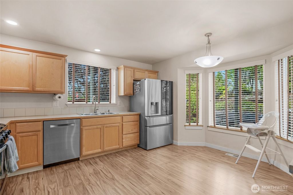 Photo of 6715 84th Drive NE, Marysville, WA 98270 (MLS # 2421961)