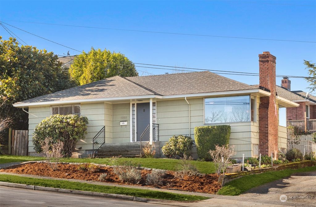 Photo of 4717 35th Avenue SW, Seattle, WA 98126 (MLS # 2327498)