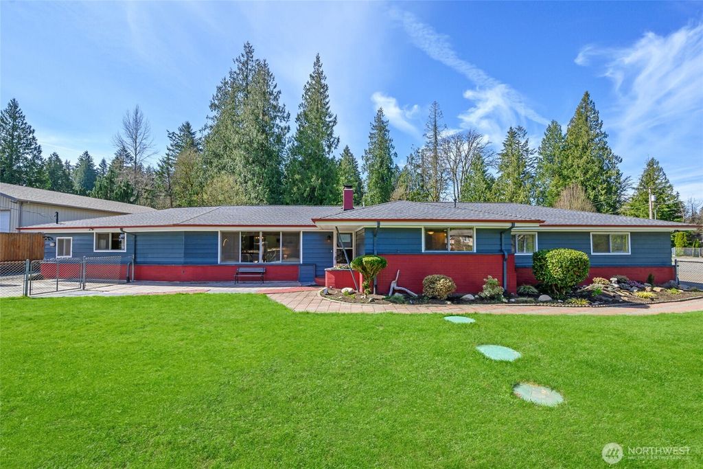 Photo of 14505 204th Avenue SE, Renton, WA 98059 (MLS # 2342293)