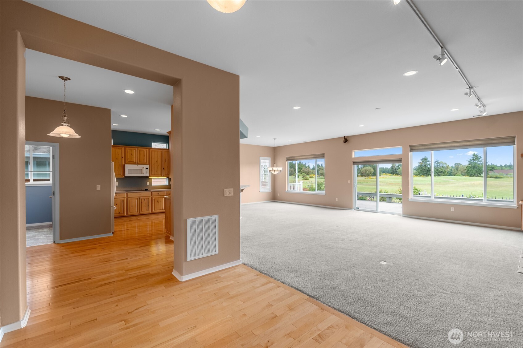 4420 Vashon Drive NE