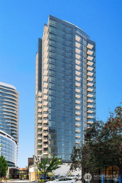 889 Avenue Square NE 1606 Bellevue WA 98004