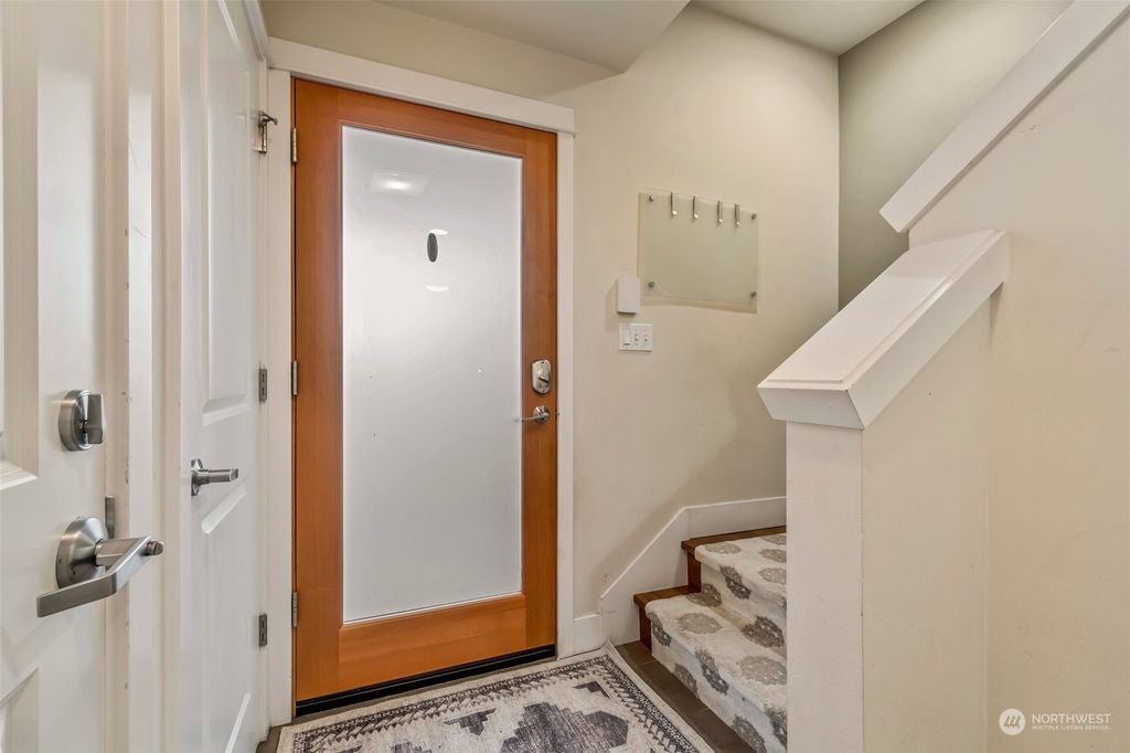 Photo of 848 NW 50th St #B, Seattle, WA 98107 (MLS # 2225486)