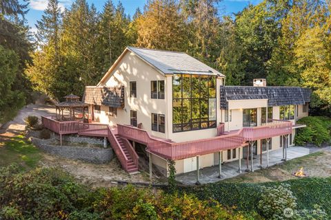 Photo of 1083 Puget Drive E, Port Orchard, WA 98366 (MLS # 2426176)