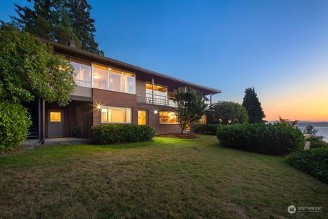 A home in Everett