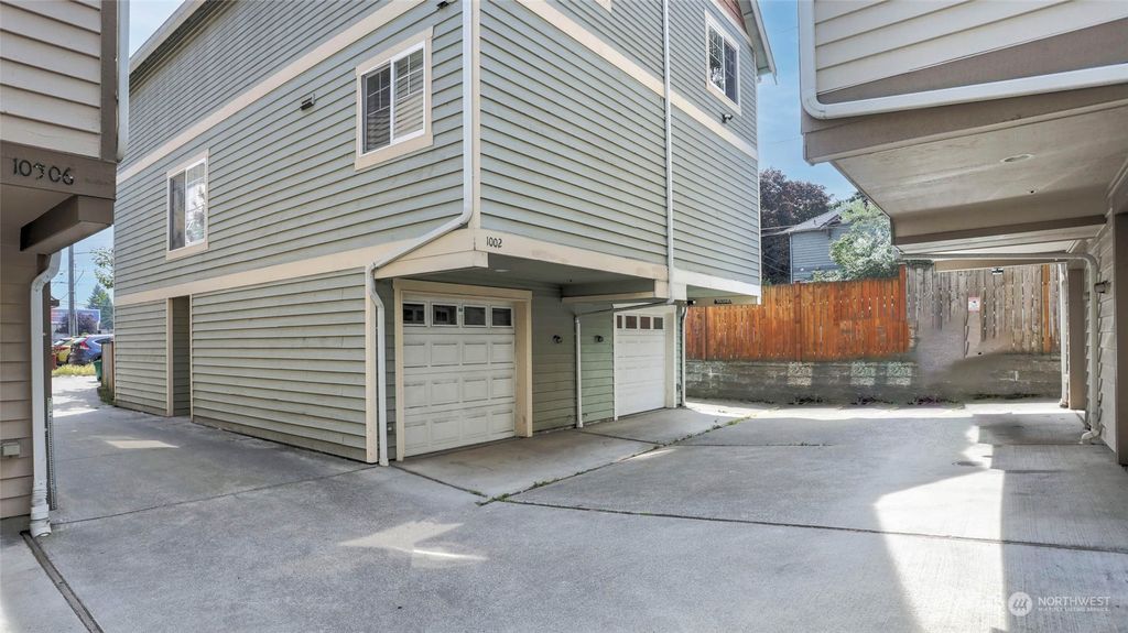 Photo of 1002 N 105th Street #B, Seattle, WA 98133 (MLS # 2136907)