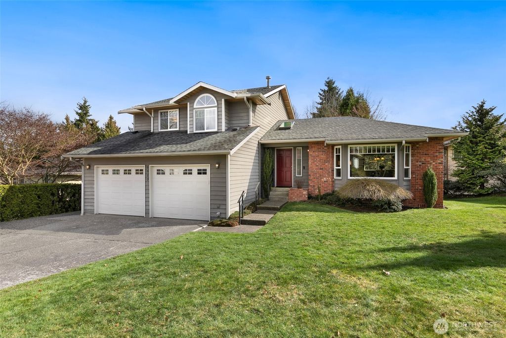 Photo of 8823 10th Drive SE, Everett, WA 98208 (MLS # 2490622)