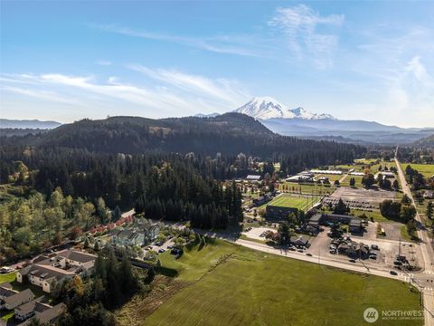 Photo of 2200 Mountain View Drive #202N, Enumclaw, WA 98022 (MLS # 2439909)