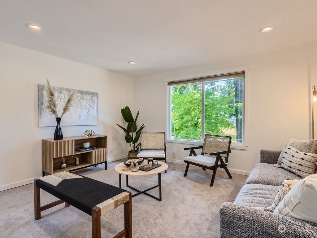 Photo of 7923 194th Place SW, Edmonds, WA 98026 (MLS # 2128352)