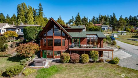 Photo of 287 Fairhaven Drive, Freeland, WA 98249 (MLS # 2438903)