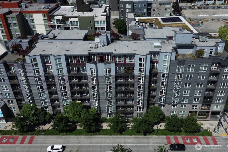 699 John Street 308