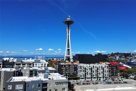 Photo of 699 John Street #308, Seattle, WA 98109 (MLS # 2578325)
