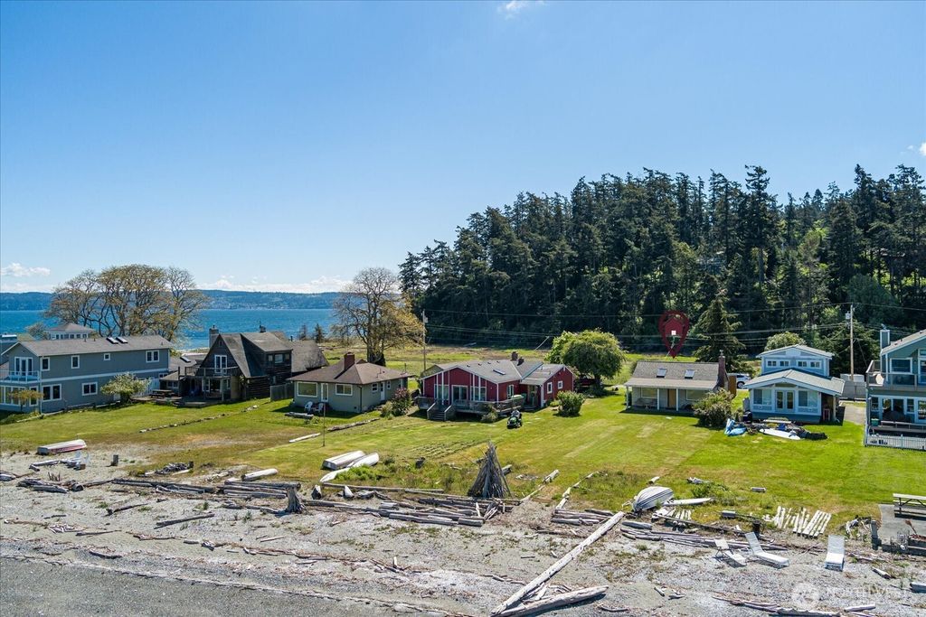 Photo of 301 Snakelum Point Road, Coupeville, WA 98239 (MLS # 2527507)