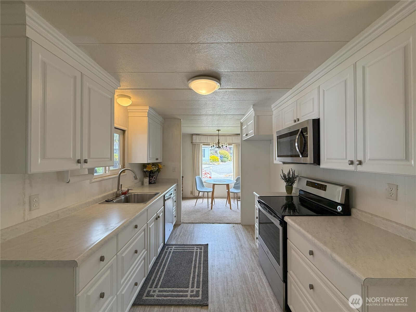1200 Lincoln Street 418