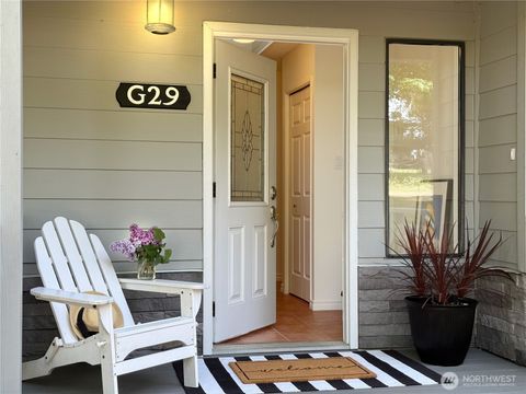 29 G Sound Place Hat Island WA 98206