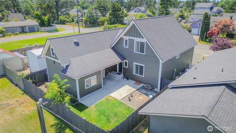 5010 L Place