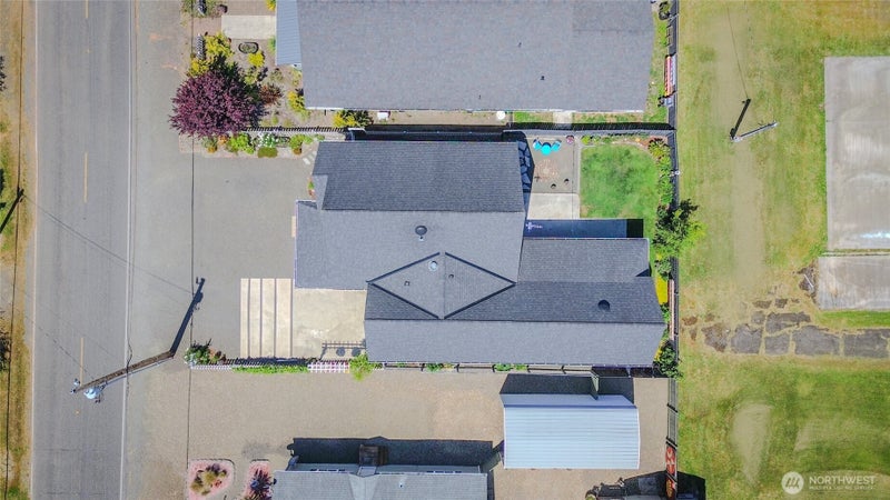 5010 L Place