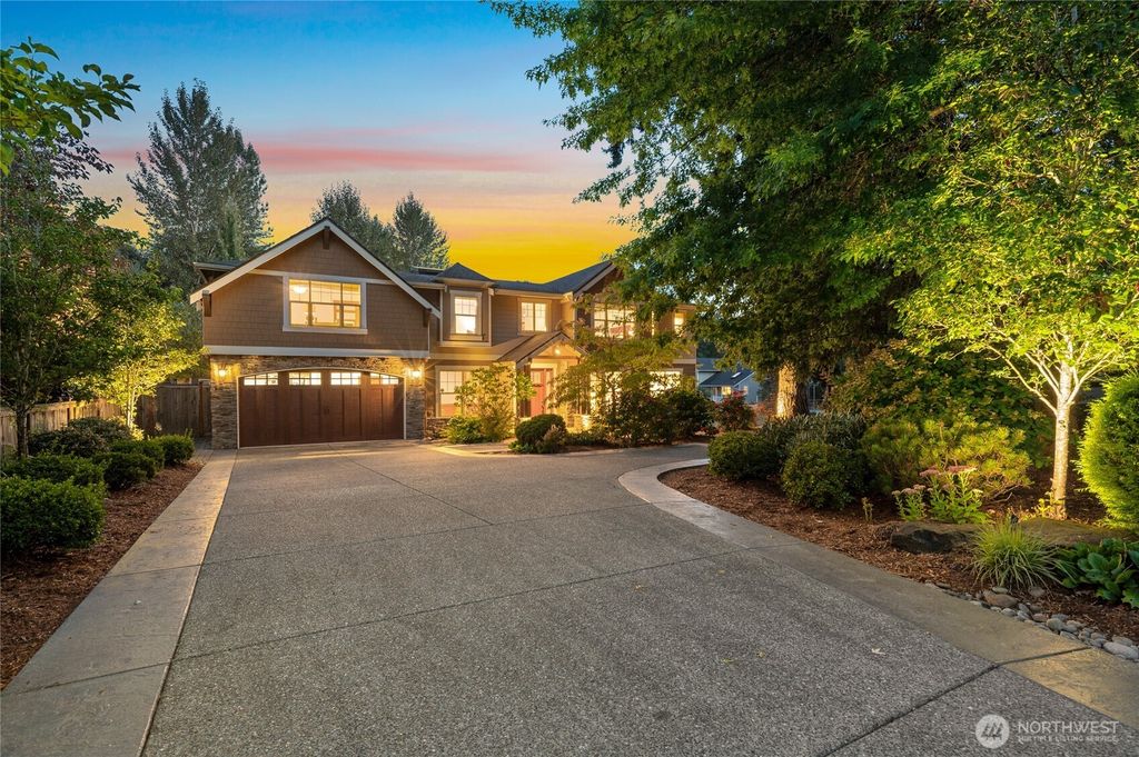Photo of 10823 NE 108th Street, Kirkland, WA 98033 (MLS # 2428444)