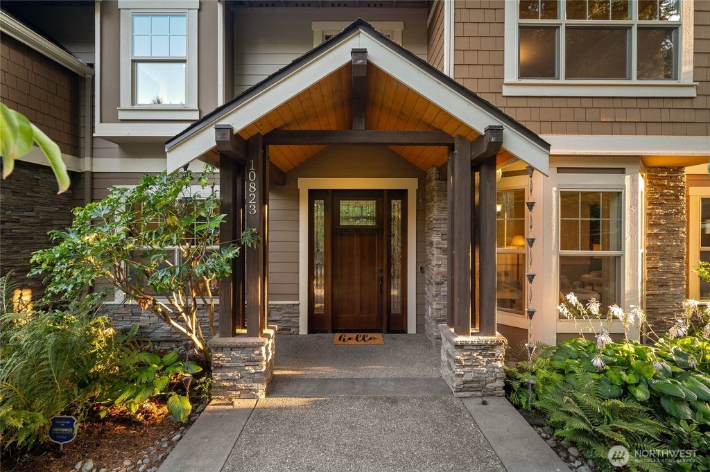 Photo of 10823 NE 108th Street, Kirkland, WA 98033 (MLS # 2428444)