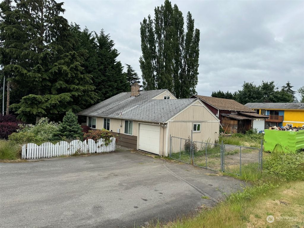 Photo of 5155 S 170th Street, SeaTac, WA 98188 (MLS # 2253012)