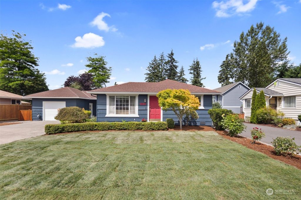 Photo of 1801 Aberdeen Avenue NE, Renton, WA 98056 (MLS # 2258125)