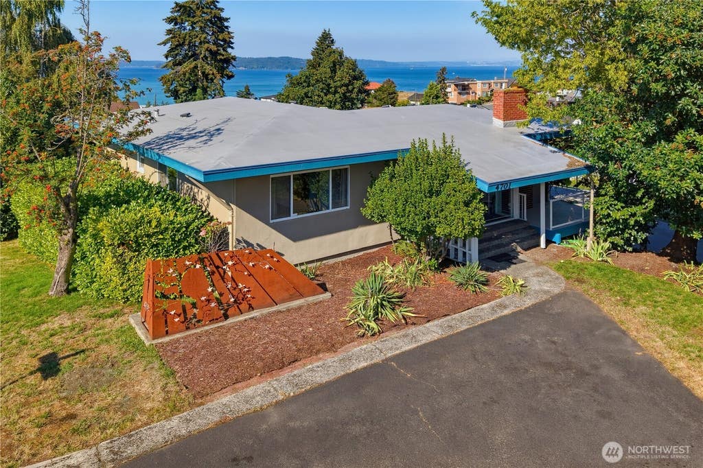 Photo of 4701 N Huson Street, Tacoma, WA 98407 (MLS # 2573887)