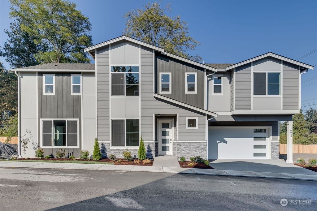 Photo of 16547 8th Avenue NE #B, Shoreline, WA 98155 (MLS # 2056297)