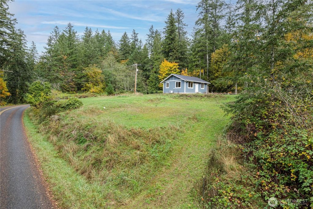 Photo of 161 Oak Street, Quilcene, WA 98376 (MLS # 2506353)