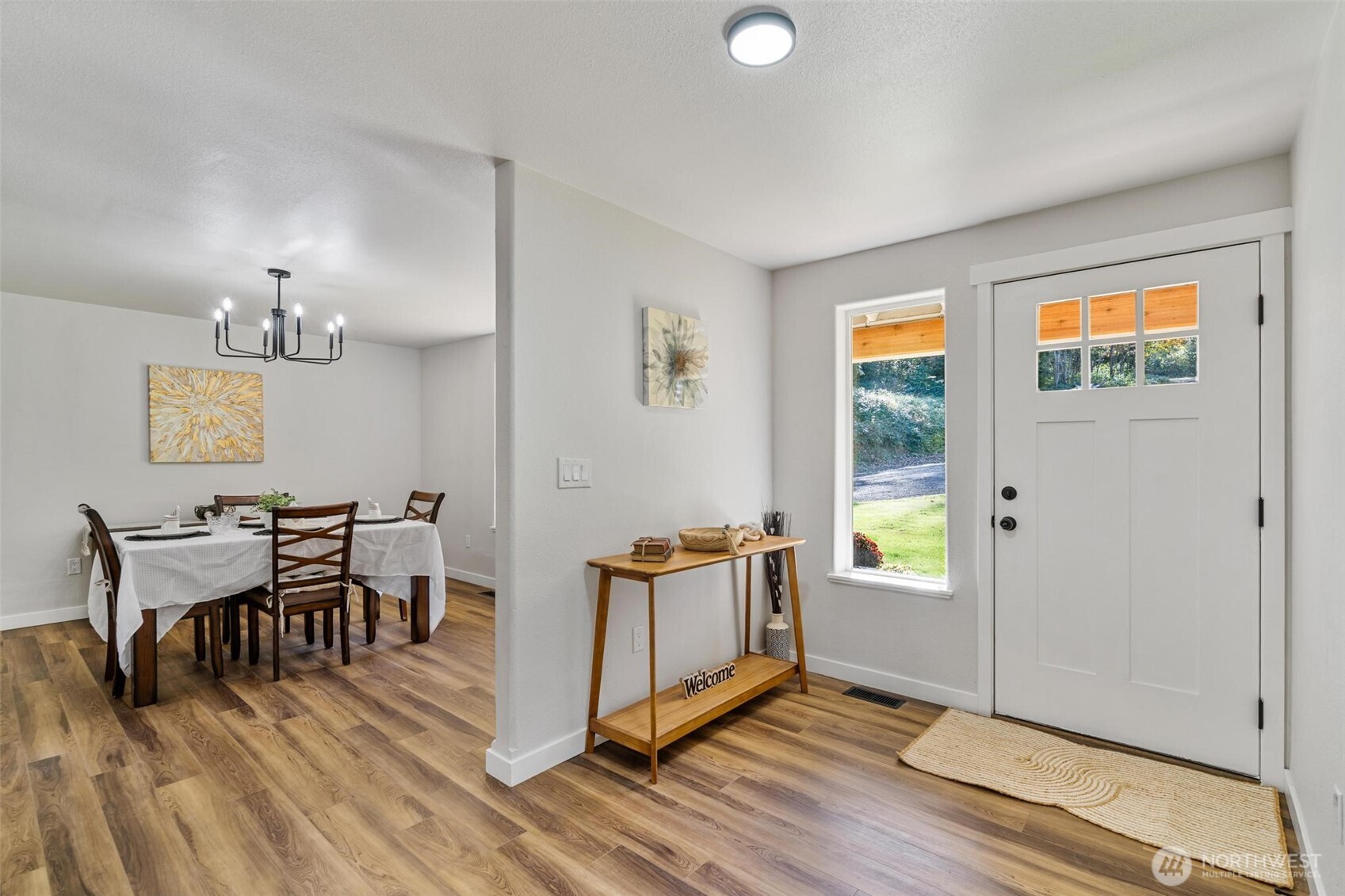 1136 Davis Lake Road