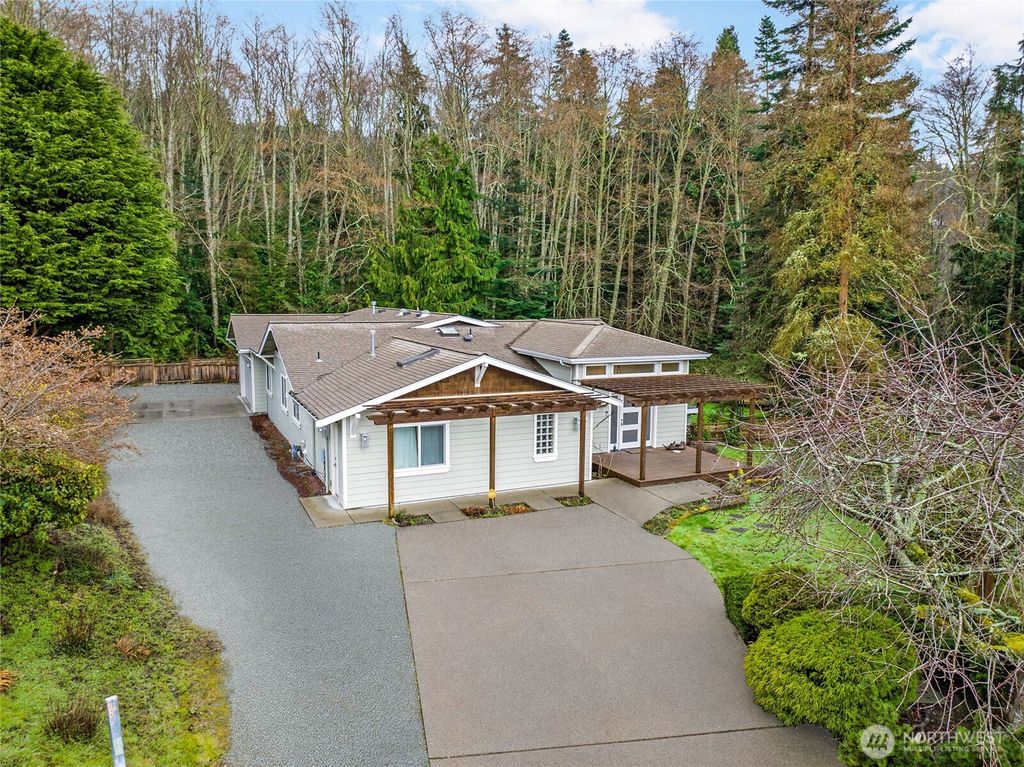 Photo of 4425 Bryce Drive, Anacortes, WA 98221 (MLS # 2489786)