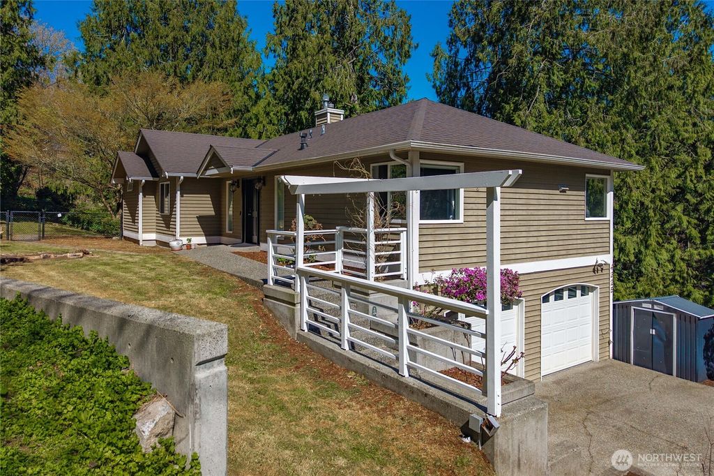 Photo of 4325 270th Avenue NE, Redmond, WA 98053 (MLS # 2501001)