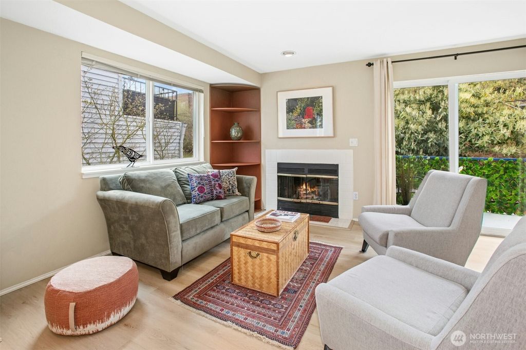 Photo of 112 25th Avenue E #302, Seattle, WA 98112 (MLS # 2359314)