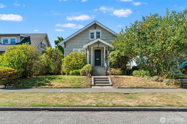 5021 36th Avenue SW, Seattle